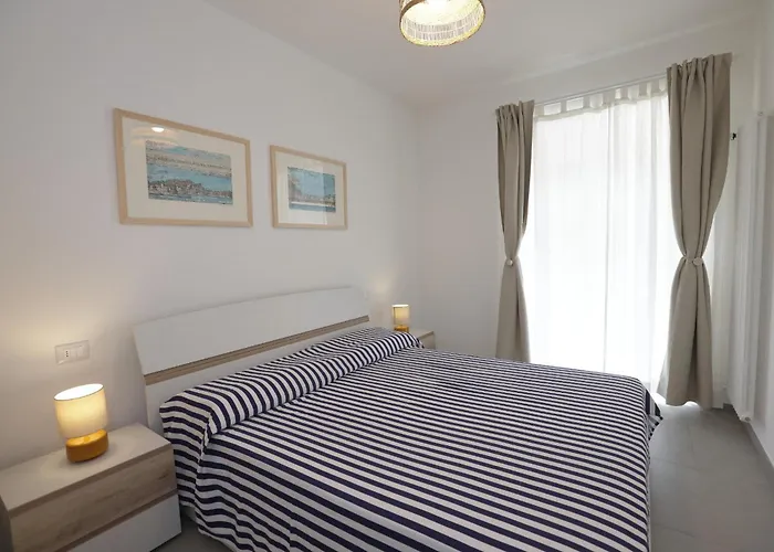 Adamaina - Sea View Apartment With Private Garage