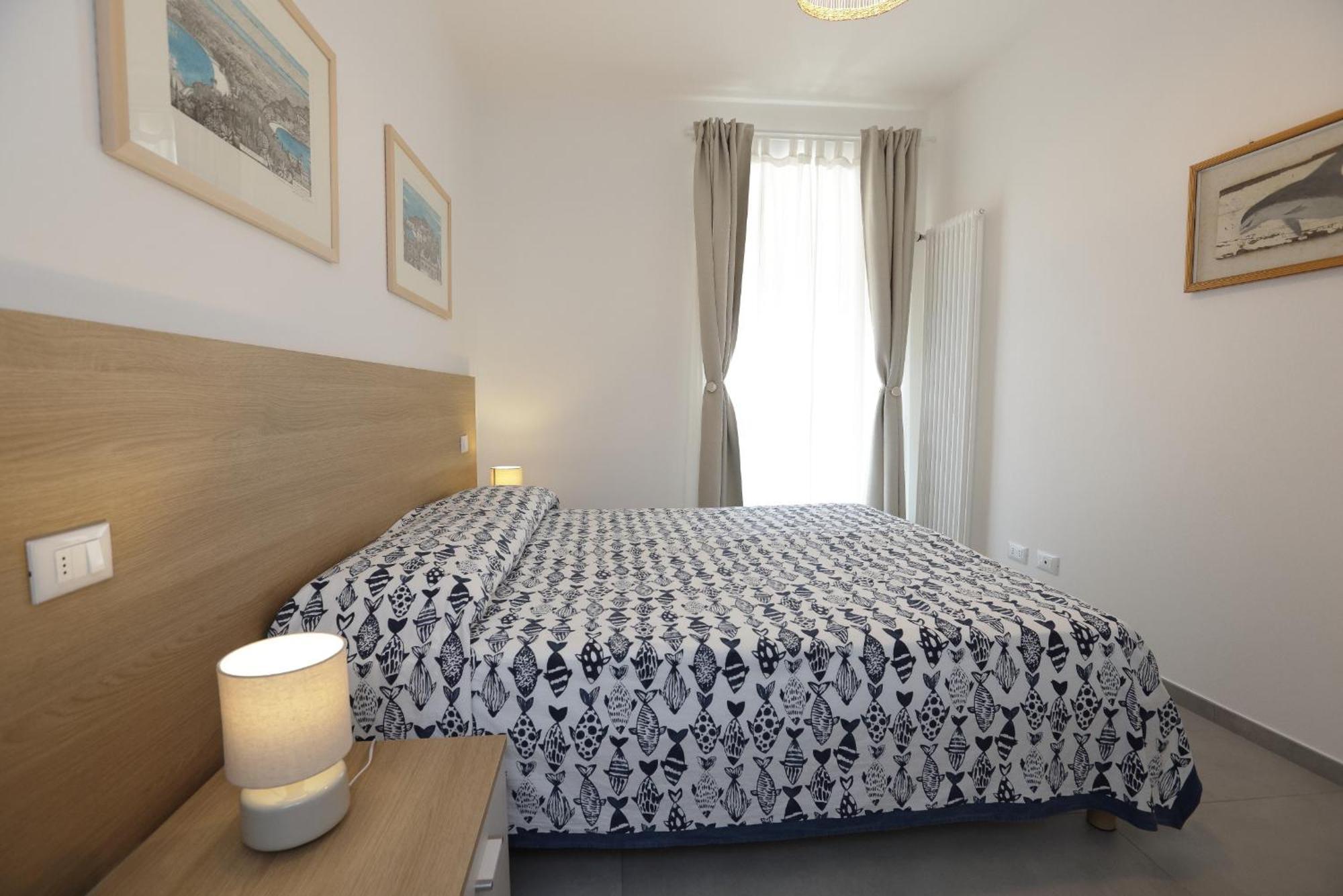 Adamaina - Sea View With Private Garage Apartment *